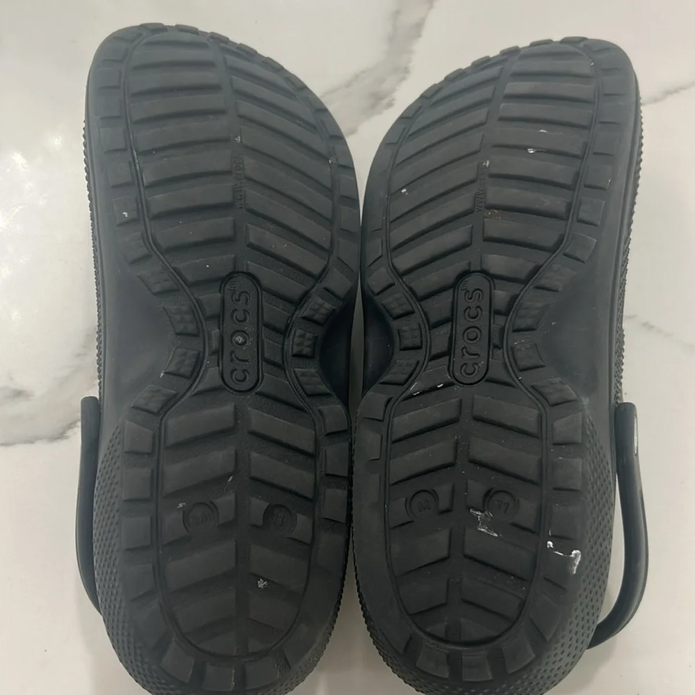 CROCS heel cushioned secure